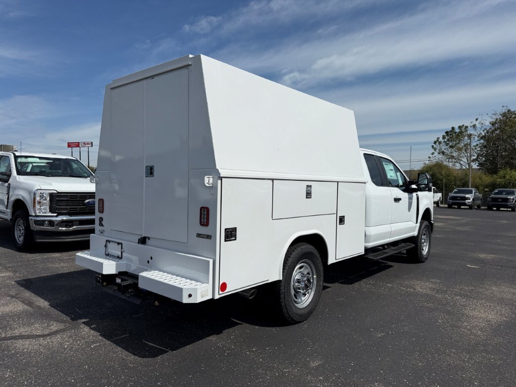 New 2027 Ford F350 XL w/ XL Chrome Package AWD/4WD image 10