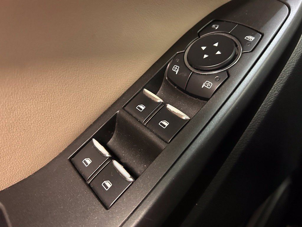 Used 2020 Ford Explorer Limited AWD/4WD image 10