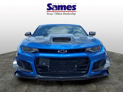 Used 2017 Chevrolet Camaro ZL1 RWD image 8