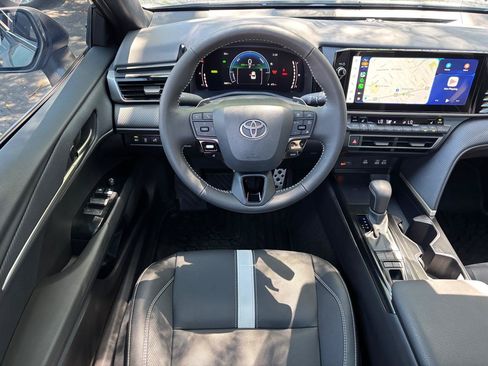 Used 2025 Toyota Camry SE w/ Multimedia Upgrade Package AWD/4WD image 3