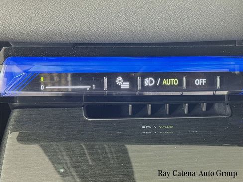 Used 2025 BMW i5 xDrive40 w/ Premium Package image 10