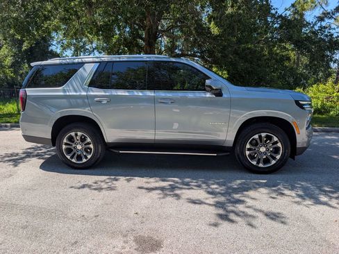Used 2025 Chevrolet Tahoe LS RWD image 10