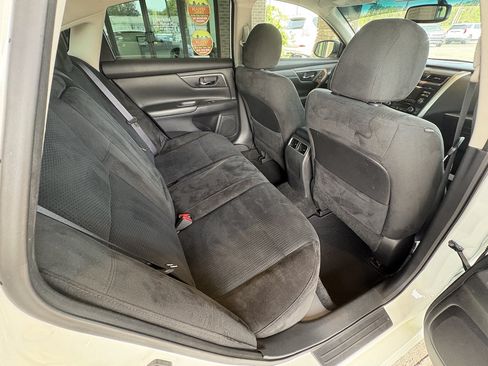 Used 2015 Nissan Altima 2.5 SV w/ Convenience Package FWD image 28