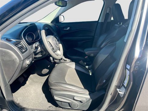 Used 2021 Jeep Compass Latitude image 20