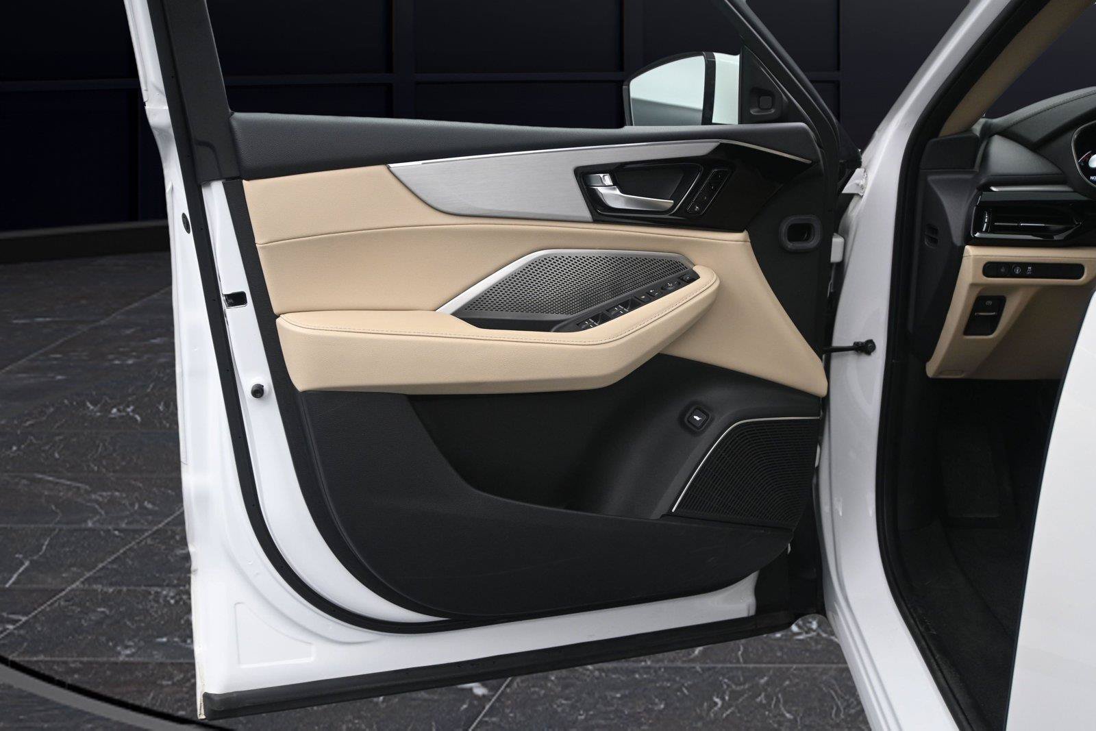 Certified 2024 Acura MDX SH-AWD image 8