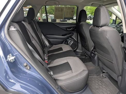 Used 2024 Subaru Outback Premium AWD/4WD image 34
