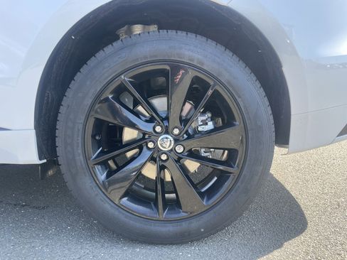 Used 2025 Jaguar F-PACE R-Dynamic S image 6