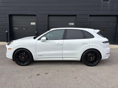 New 2026 Porsche Cayenne GTS AWD/4WD image 2