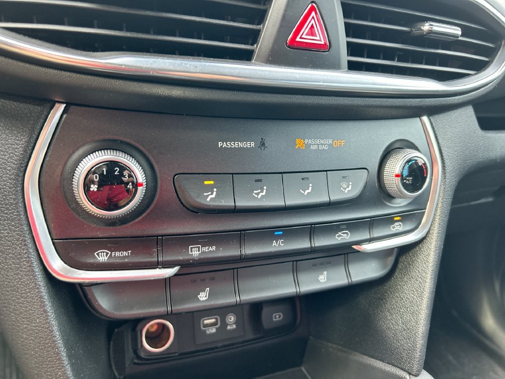 Used 2020 Hyundai Santa Fe SEL FWD image 25