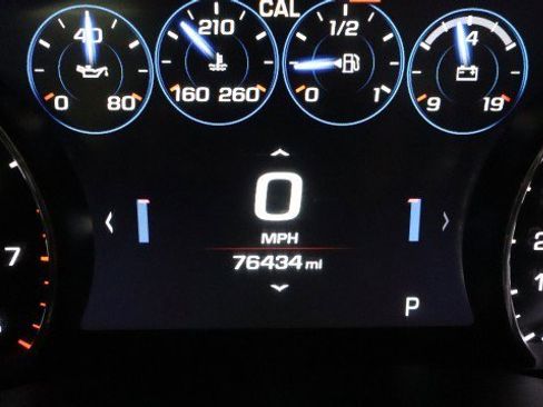 Used 2017 Cadillac XT5 Platinum w/ Driver Assist Package image 22