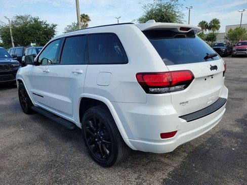 Used 2021 Jeep Grand Cherokee Laredo X RWD image 5