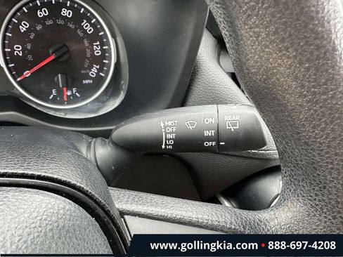 Used 2022 Toyota RAV4 LE AWD/4WD image 29
