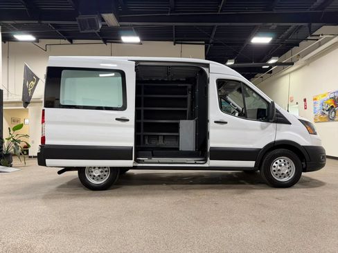 Used 2020 Ford Transit 250 Medium Roof AWD image 21
