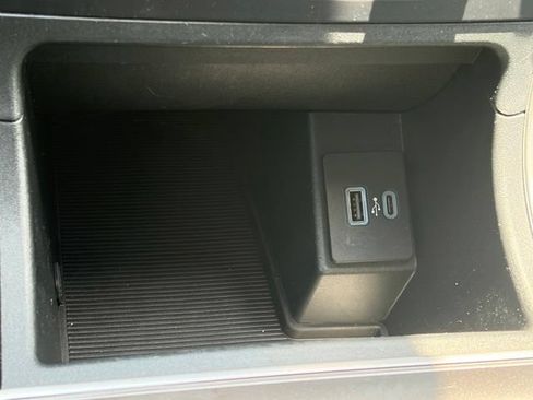 Used 2024 Ford Edge SEL AWD/4WD image 23
