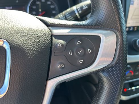 Used 2023 GMC Acadia SLE w/ Infotainment Package image 24