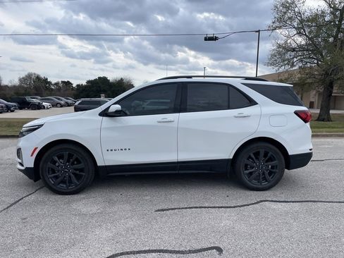 Used 2024 Chevrolet Equinox RS w/ RS Leather Package image 3