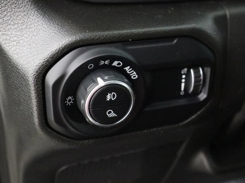 Used 2023 Jeep Gladiator Mojave w/ Cold Weather Group AWD/4WD image 22