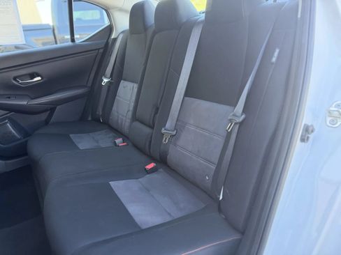 Used 2024 Nissan Sentra SR FWD image 16