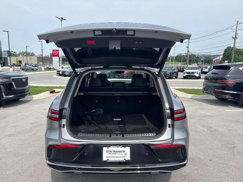 Used 2026 Genesis GV70 2.5T AWD/4WD image 9