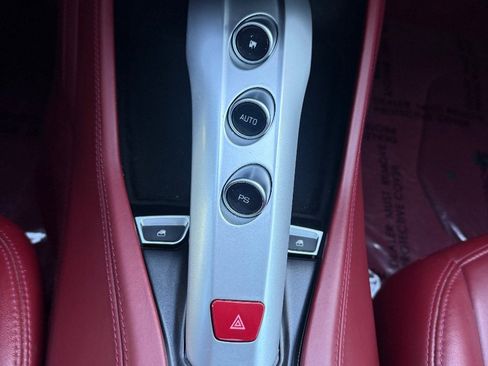 Used 2016 Ferrari California T image 30