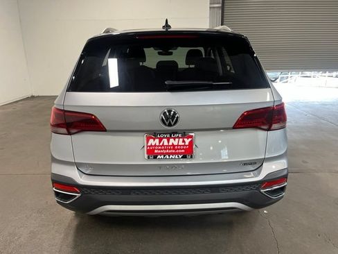 Used 2023 Volkswagen Taos SE AWD/4WD image 4