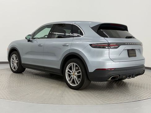 Certified 2023 Porsche Cayenne AWD/4WD image 3