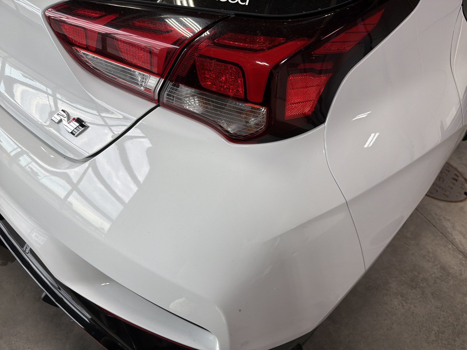 Used 2019 Hyundai Veloster N N w/ Performance Package FWD image 11
