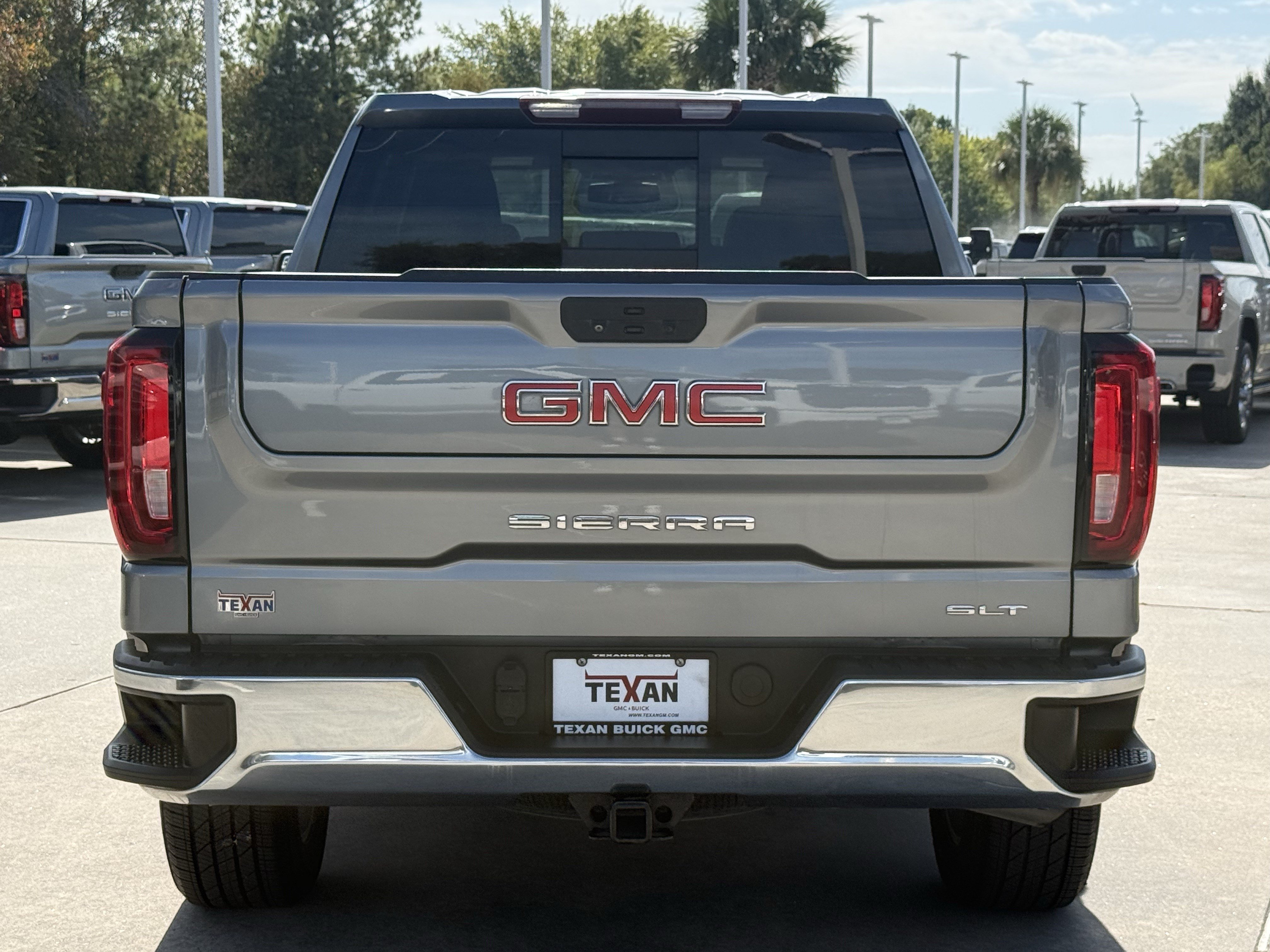 Used 2021 GMC Sierra 1500 SLT RWD image 6