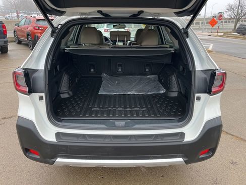 Certified 2025 Subaru Outback Limited image 23