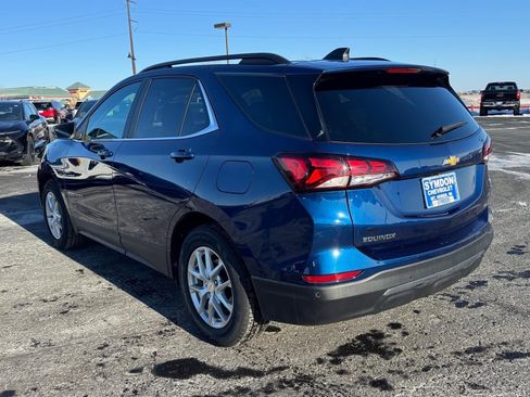 Certified 2022 Chevrolet Equinox LT image 3