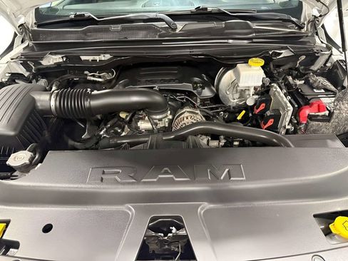 Used 2019 RAM 1500 Big Horn AWD/4WD image 37