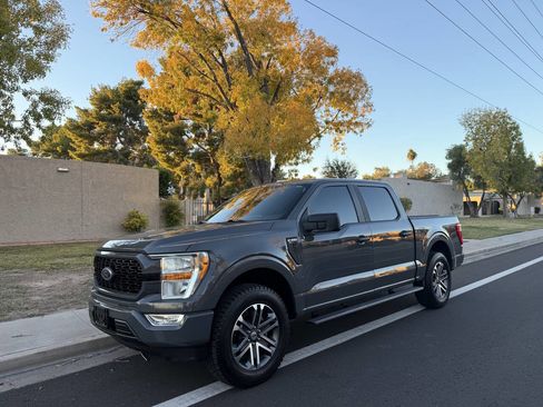 Used 2021 Ford F150 XL w/ STX Appearance Package RWD image 2