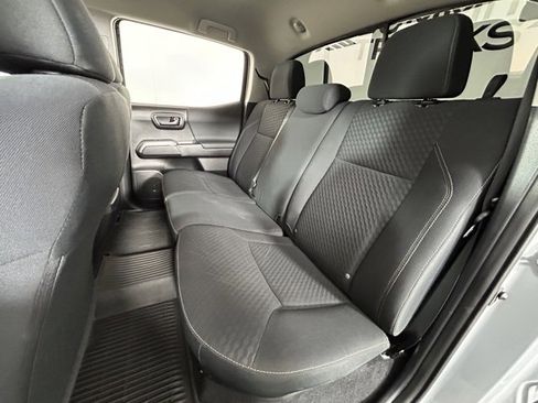 Used 2021 Toyota Tacoma SR5 w/ Trail Edition image 16