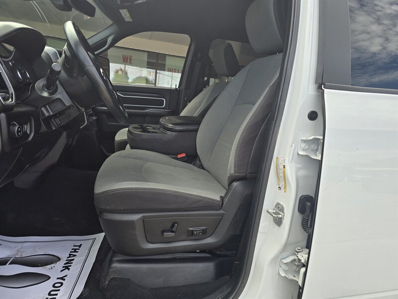 Used 2024 RAM 3500 Big Horn AWD/4WD image 10