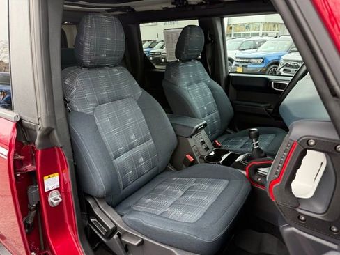 Certified 2025 Ford Bronco Heritage Edition AWD/4WD image 15