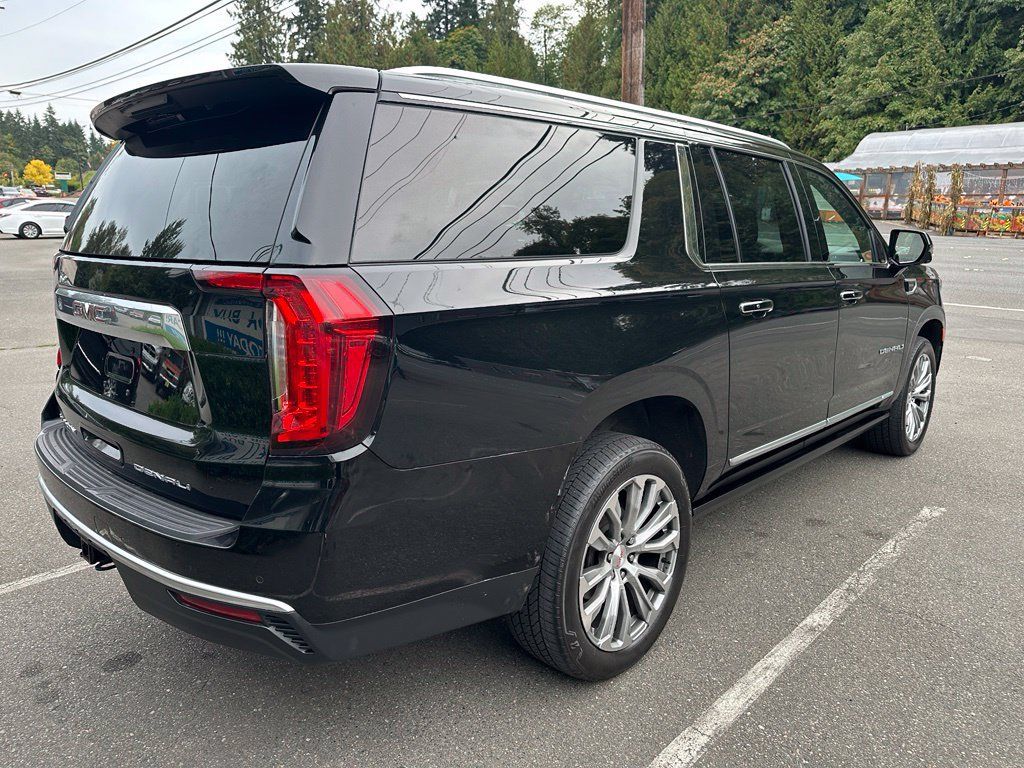 Used 2022 GMC Yukon XL Denali AWD/4WD image 27