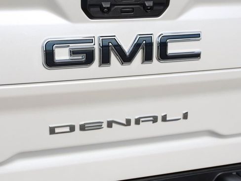 Used 2024 GMC Sierra 2500 Denali Ultimate AWD/4WD image 35