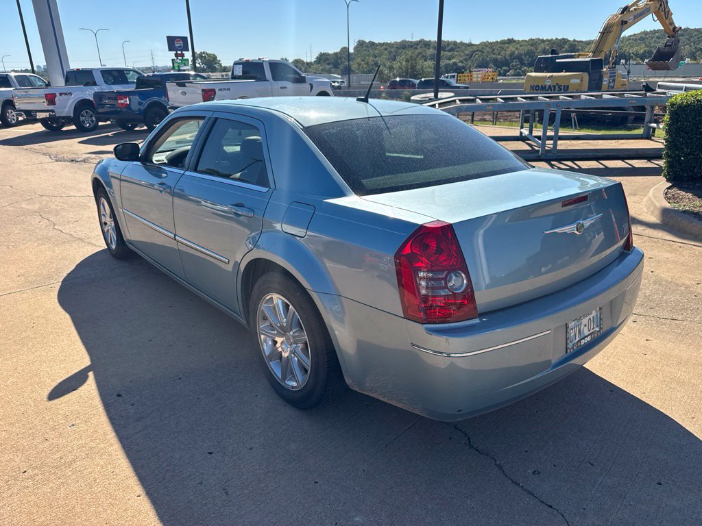 Used 2008 Chrysler 300 Touring RWD image 5