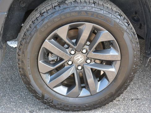 Used 2025 Honda Ridgeline Sport image 32