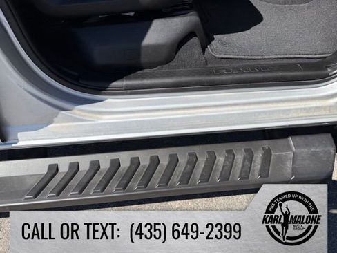 Used 2026 RAM 2500 Laramie AWD/4WD image 37