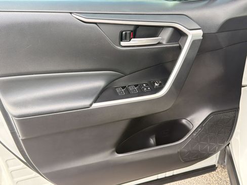 Certified 2023 Toyota RAV4 XLE w/ Convenience Package image 11