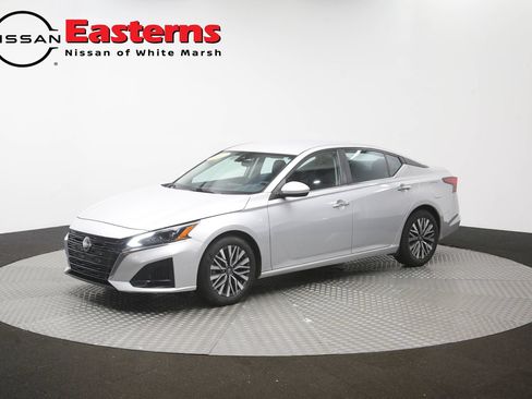 Used 2023 Nissan Altima 2.5 SV FWD image 55