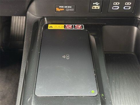 Used 2025 Toyota Camry LE image 22