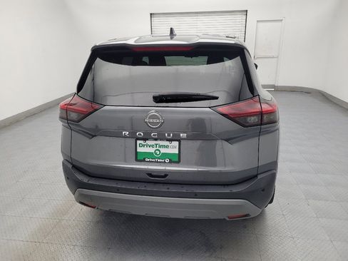 Used 2023 Nissan Rogue S image 7