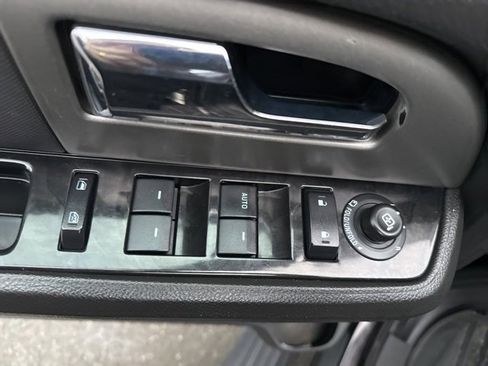 Used 2013 Ford Expedition Limited image 16