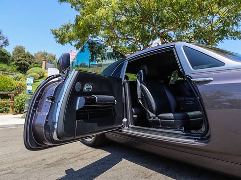 Used 2010 Rolls-Royce Phantom Coupe RWD image 22