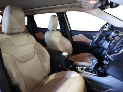 Used 2016 Jeep Cherokee Limited w/ Luxury Group image 21