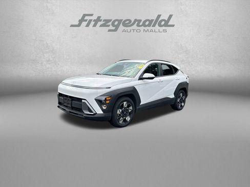 Used 2025 Hyundai Kona SEL FWD image 3
