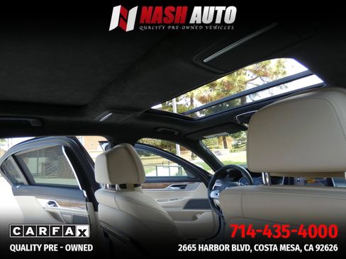 Used 2018 BMW 750i RWD image 40