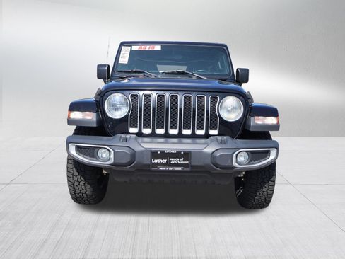Used 2019 Jeep Wrangler Unlimited Sahara AWD/4WD image 2